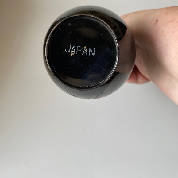 Vintage Japanese ENGRAVED And ENAMELLED BRASS Metalwork Bud Vase - Picture 8 of 9